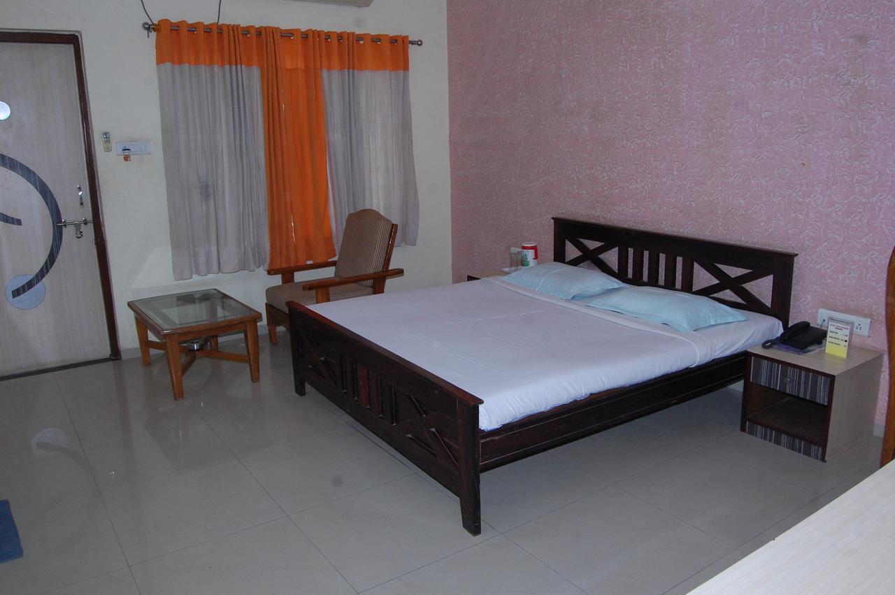 River Touch Resort Silvassa Exterior foto
